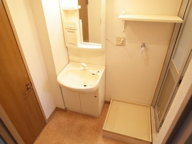 平和台ハイツの独立洗面台