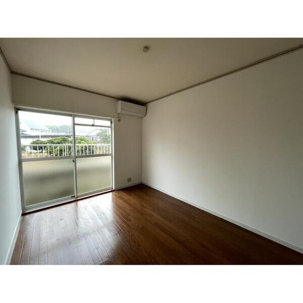 アミューズメント和泉の居間・リビング