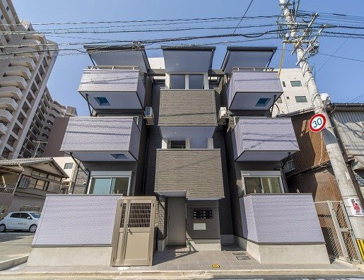 リラ清川