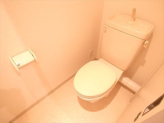 アーバンローズ薬院のトイレ| アーバンローズ薬院(1LDK）
写真は別号室タイプです