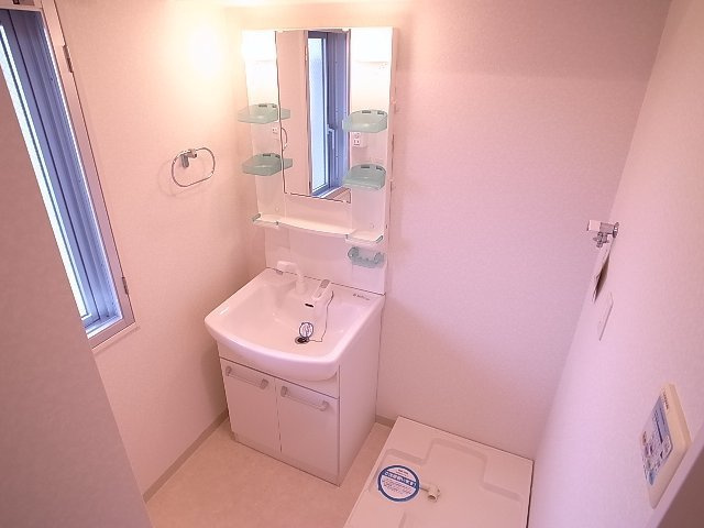 アーバンローズ薬院の独立洗面台|アーバンローズ薬院(1LDK）