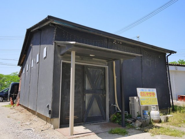 大安寺西荒井店舗の外観