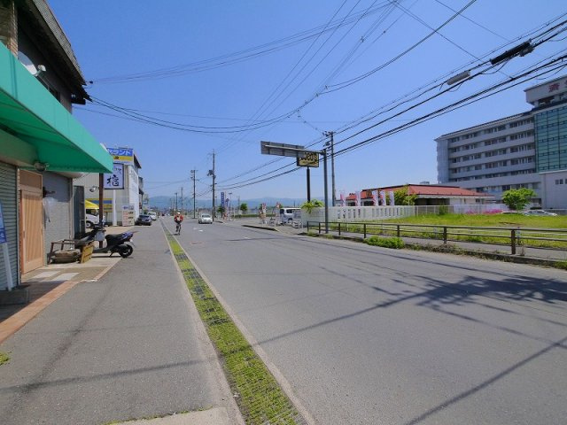 大安寺西荒井店舗の周辺