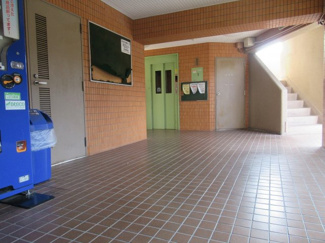 【ロビー】 | 建物の内部です