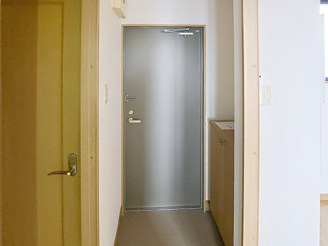 ルニベールの玄関
