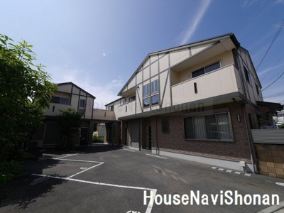 【エントランス】 | メゾン ド　クローバー