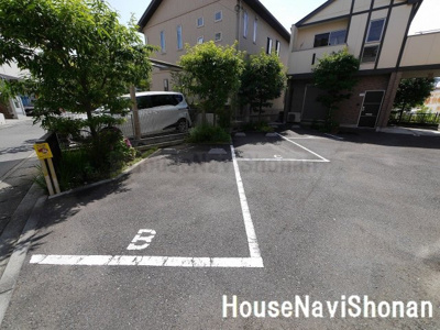 【駐車場】 | メゾン ド　クローバー