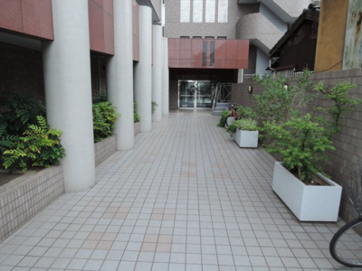 【エントランス】 | プレセランス鶴見