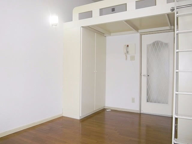 ジュネパレス市川第24Ａの洋室