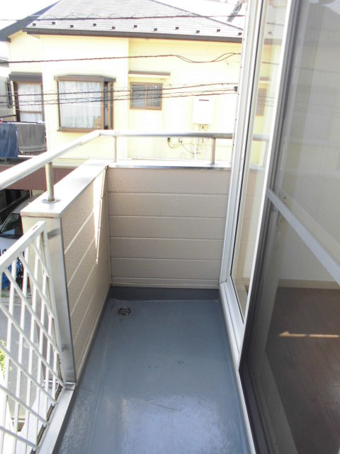 ジュネパレス市川第24Ａのバルコニー