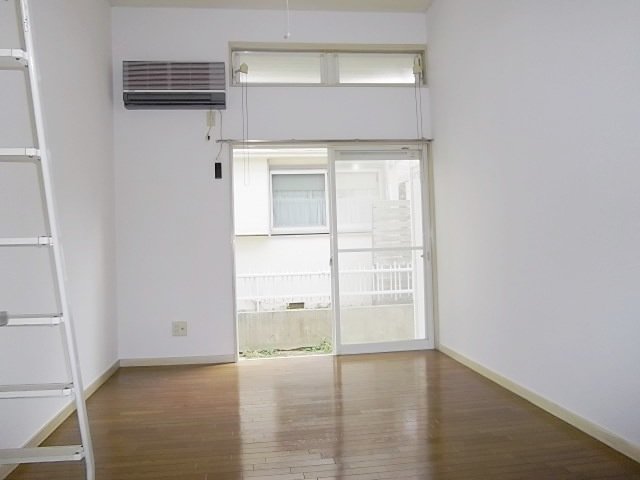 ジュネパレス市川第24Ａの居間・リビング