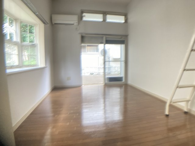 ジュネパレス市川第24Ａの居間・リビング