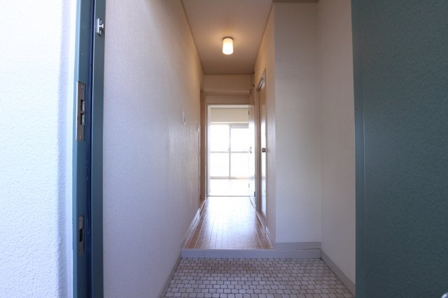 ルモン舞子の玄関