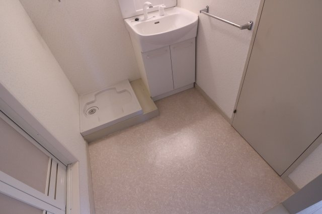 ルモン舞子の洗面所