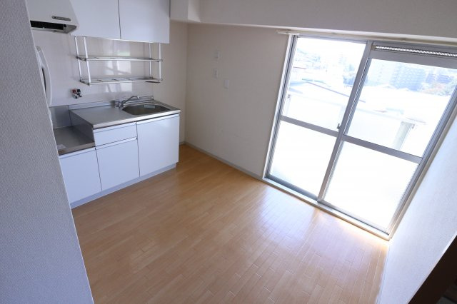 ルモン舞子の居間・リビング