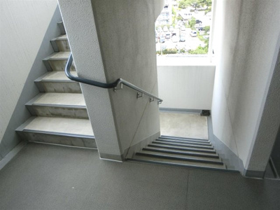 【その他共用部分】 | AXAS板橋本町 | 非常用階段です。