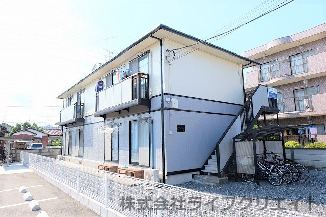 サンライフ小川の外観