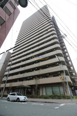 【外観】 | キングマンション天神橋I | ■エントランスに防犯カメラなど
セキュリティ面にも配慮
