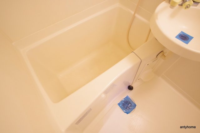 メゾンドヴィレしうん福島　仲介手数料無料の浴室