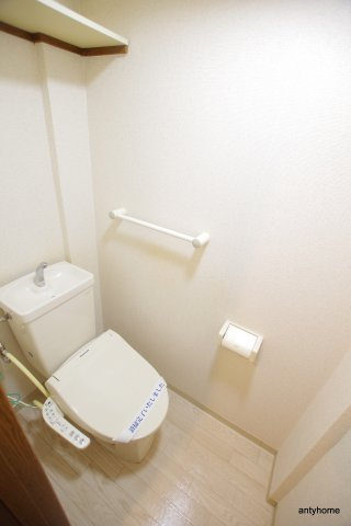メゾンドヴィレしうん福島　仲介手数料無料のトイレ
