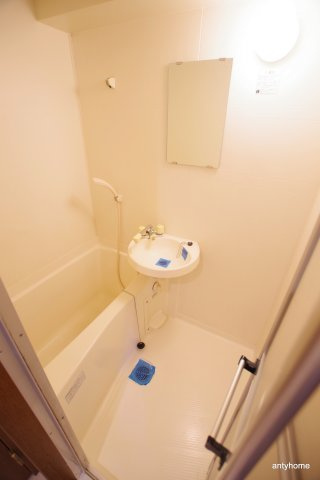 メゾンドヴィレしうん福島　仲介手数料無料の浴室