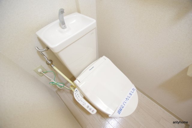 メゾンドヴィレしうん福島　仲介手数料無料のトイレ