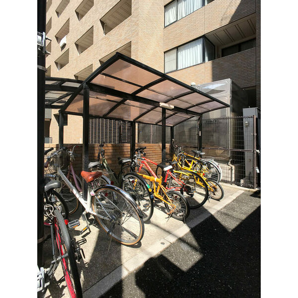 リンデン東薬院のその他共用部分|リンデン東薬院(1K)　駐輪場