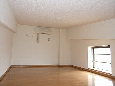 ミ・シュール天神南の居間・リビング|ミ・シュール天神南(1DK)　ダイニング