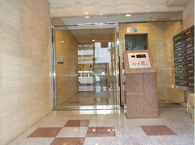 ミ・シュール天神南のエントランス|ミ・シュール天神南(1DK)　エントランス