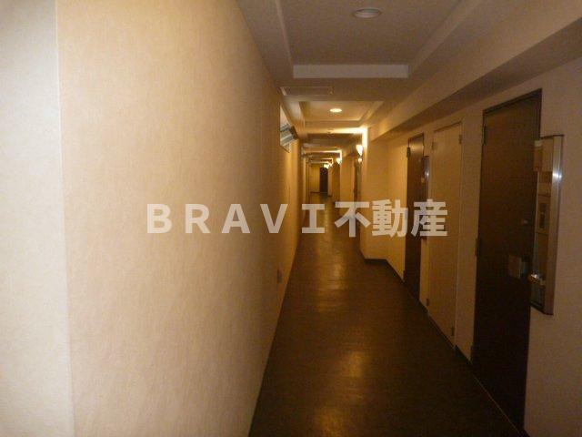 グランシス天満橋　BRAVI不動産のその他共用部分|【グランシス天満橋】共用廊下です