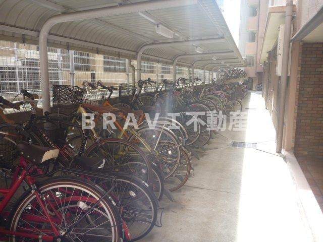 グランシス天満橋　BRAVI不動産のその他共用部分|【グランシス天満橋】敷地内駐輪場です