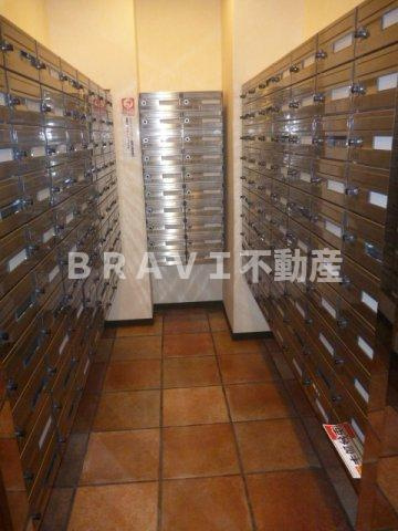グランシス天満橋　BRAVI不動産のその他共用部分|【グランシス天満橋】集合ポストです
