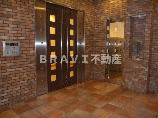 グランシス天満橋　BRAVI不動産のエントランス|【グランシス天満橋】エントランスです