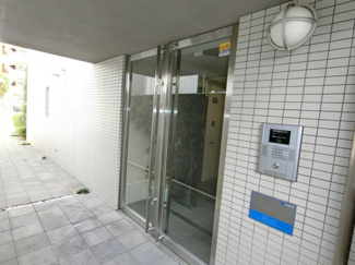 【エントランス】