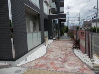 【エントランス】