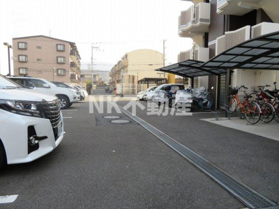 【駐車場】 | MⅡTAKAI（エムツータカイ）（吉田賃貸） | 駐車スペースもあります