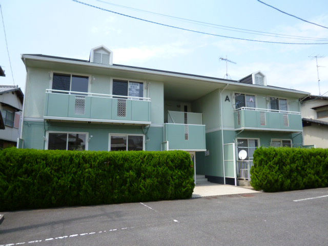 ハッピネス三宅Ａの外観