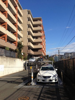 【駐車場】