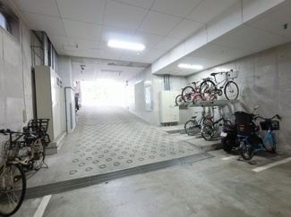 【その他共用部分】 | 駐輪場・バイク置場