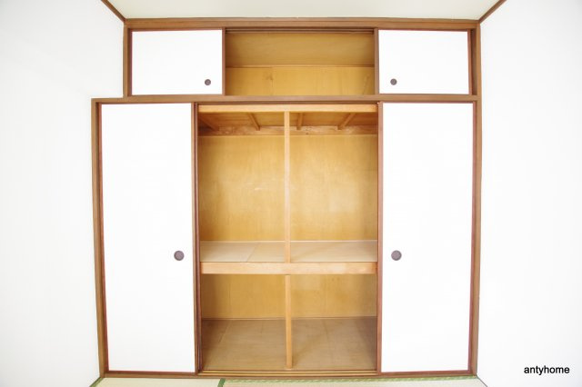 コープ野村梅田A棟　仲介手数料無料の収納