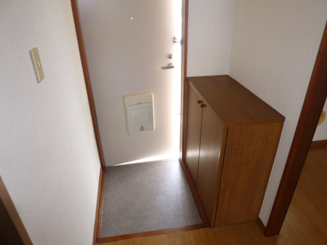 グリーンコートＢの玄関