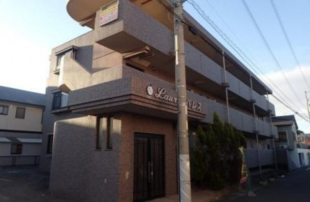 ローレルパレス