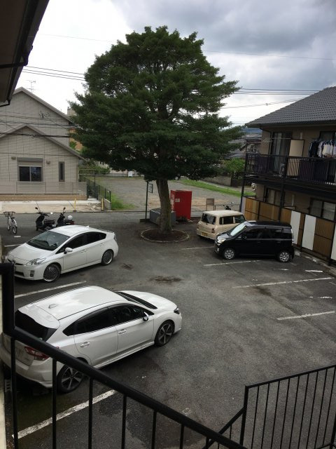 ハイム岩崎Ⅱ（学生応援フェア）の駐車場|駐車場があります