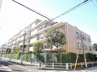 【外観】 | ハイシティ田園調布南 | 東急多摩川線「沼部」駅徒歩7分と好立地。雨の日や帰宅時間が遅い方も安心です。