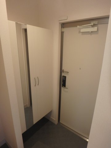 ラフィーネ亀山の玄関