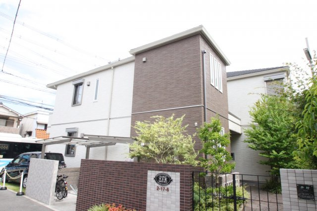 東大阪市中小阪２丁目のアパートの外観