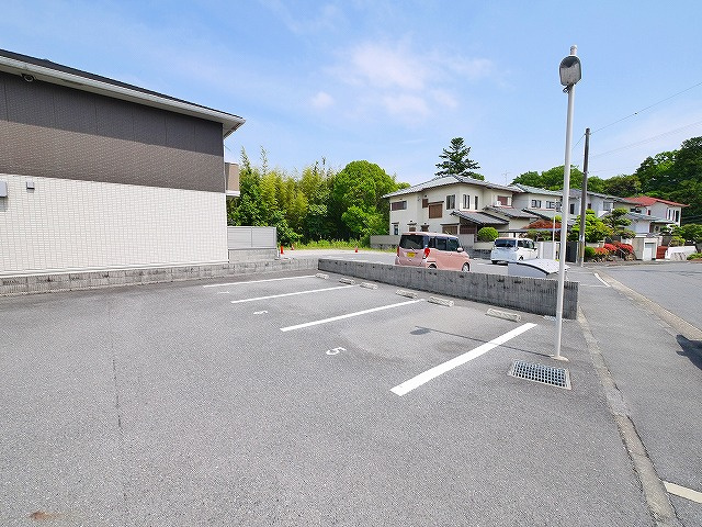 シャルム郡山（柳町）の駐車場
