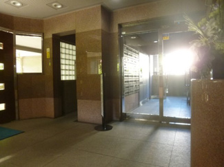 【エントランス】