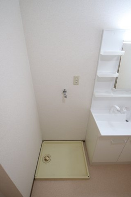 【設備】 | ブランドール | 室内洗濯パン