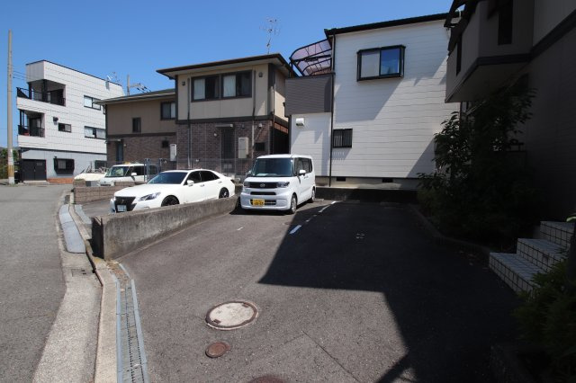 【駐車場】 | ブランドール